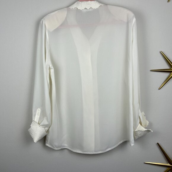 1980's Embroidered White Button Down Shirt - Picture 5 of 7